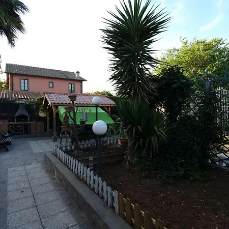 Francas Hous